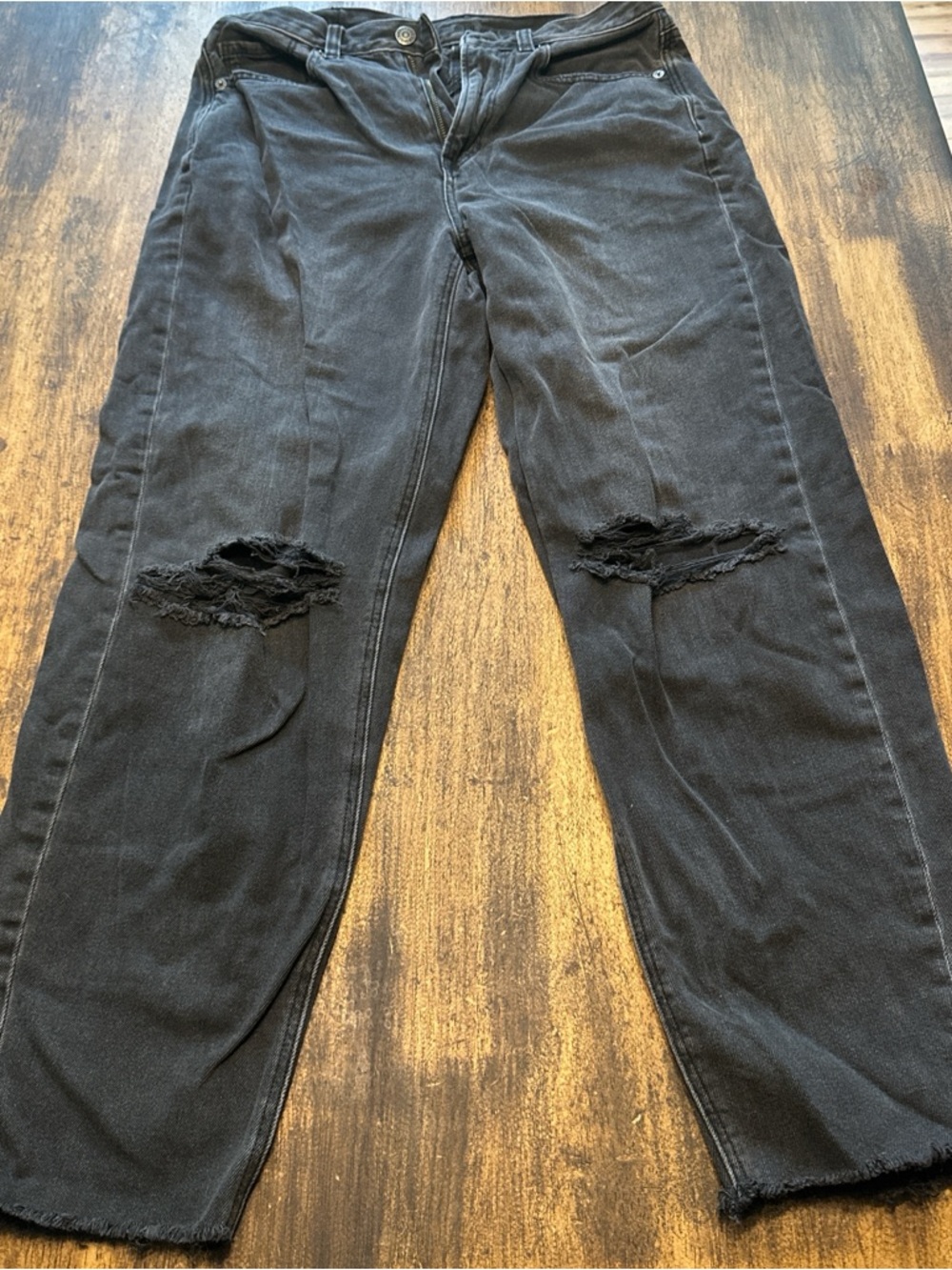 American Eagle Outfitters Black Distressed Boyfriend Jeans